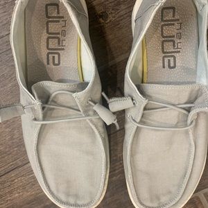 Women’s Wendy Hey Dudes in Light Gray size 8!